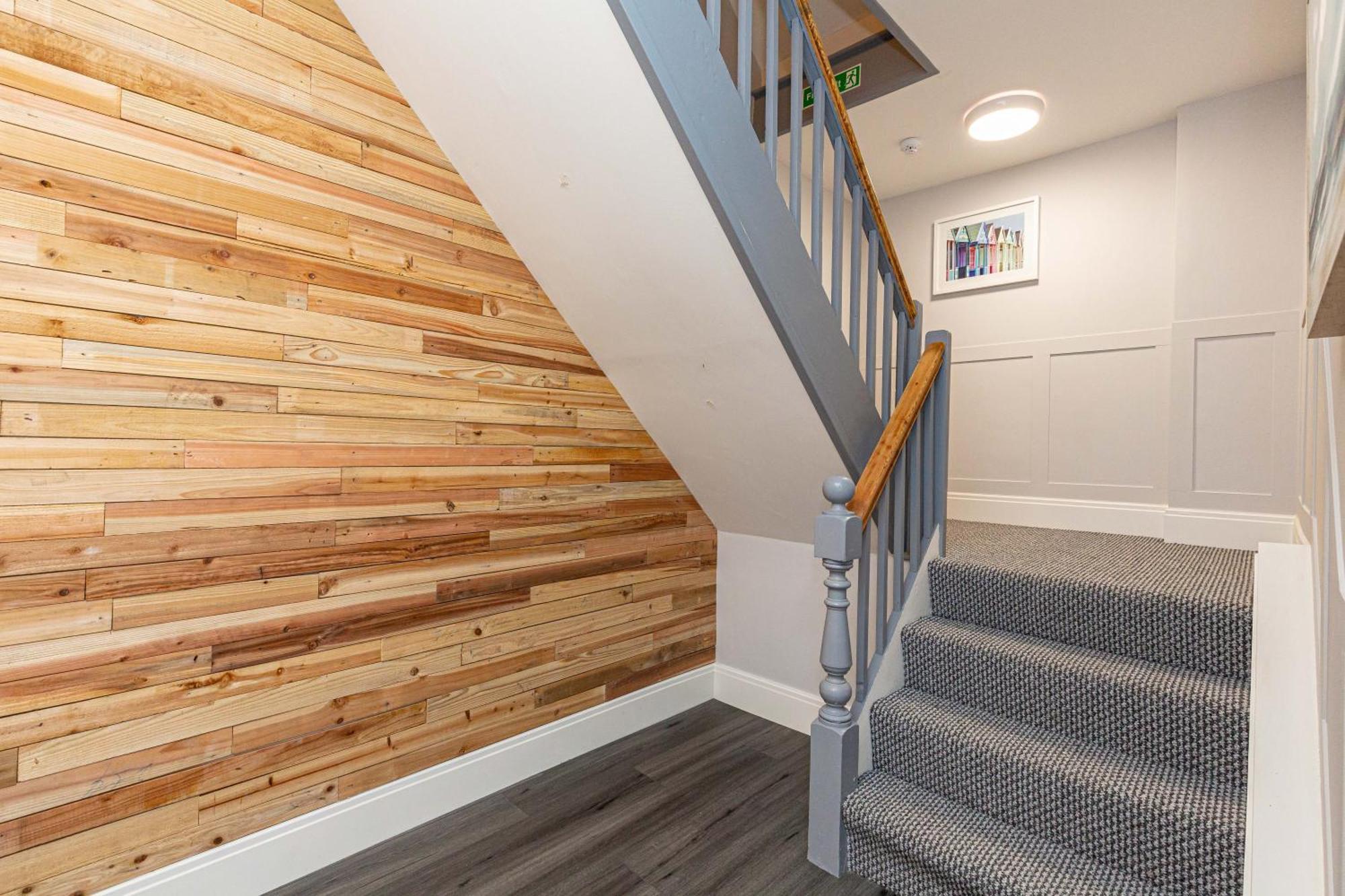 Beachfront Apartment 3 Bedrooms Sleeps 7 - Gateway To The Lake District - Newly Refurbished Morecambe Dış mekan fotoğraf